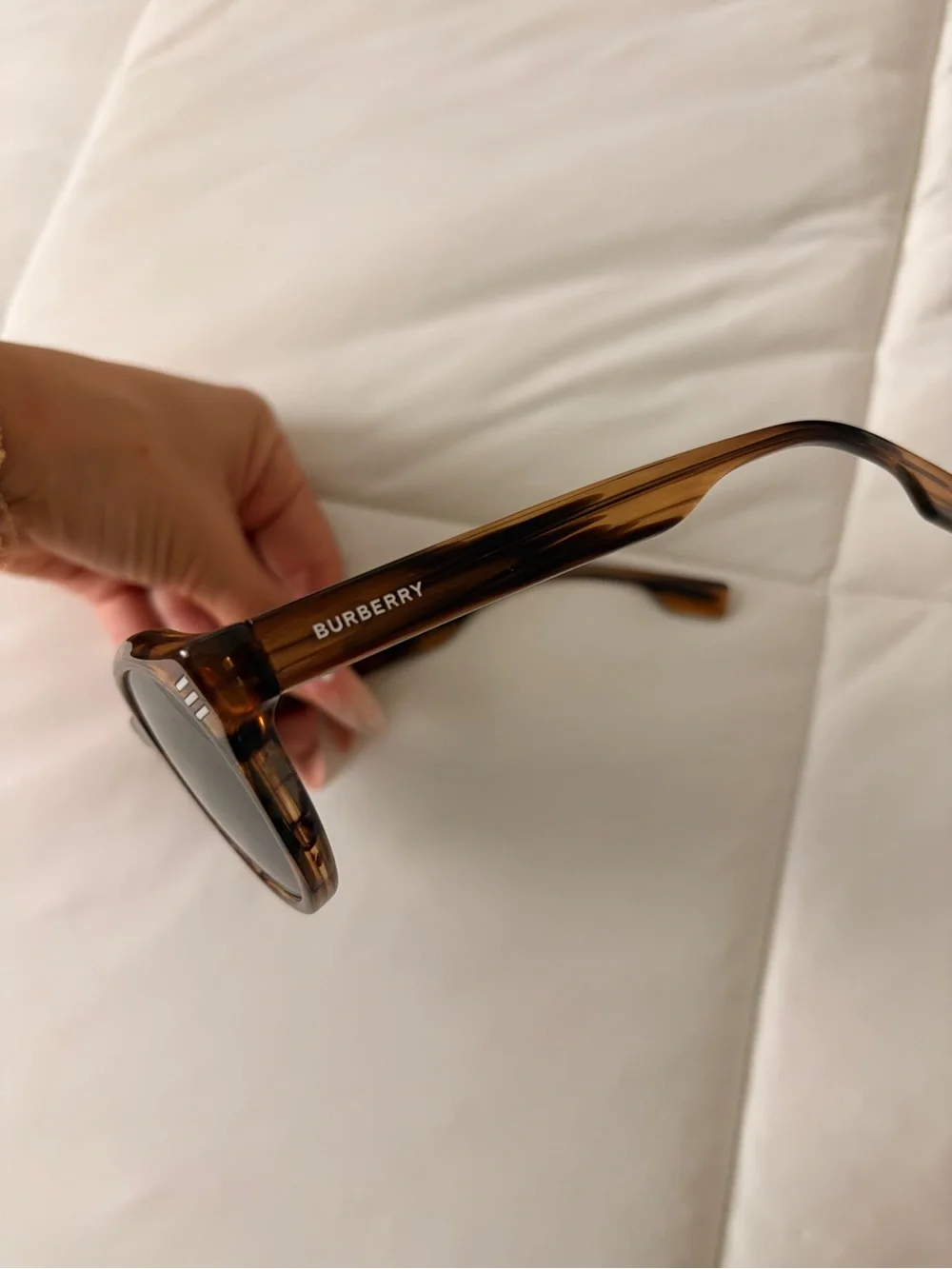 Burberry Tortoiseshell Round Sunglasses - Brown